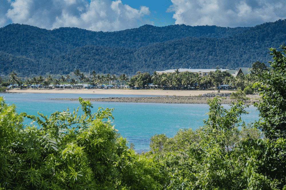 Cairns to Airlie Beach: 10 Days of Fun