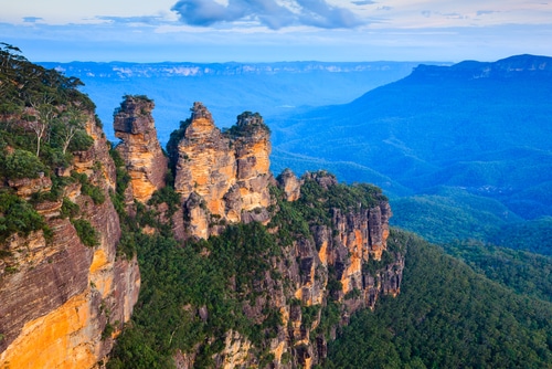 Three Sisters blue mountains