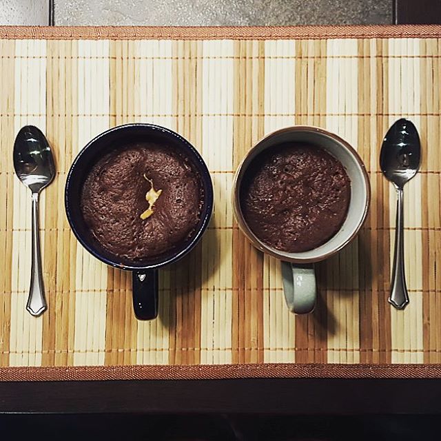 brownie in a mug by k_yahiro